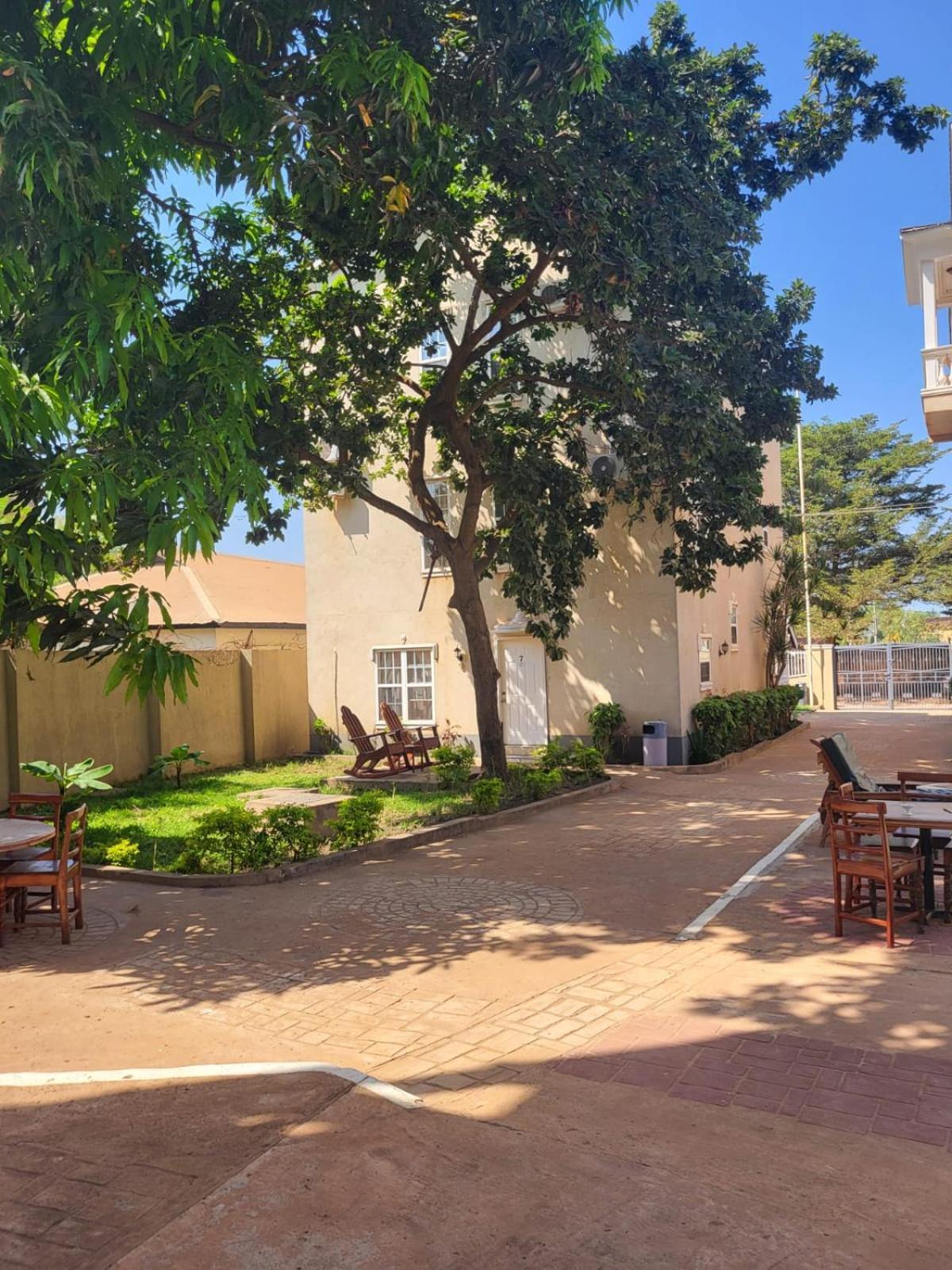 קולולי Summer Grove Villa מראה חיצוני תמונה